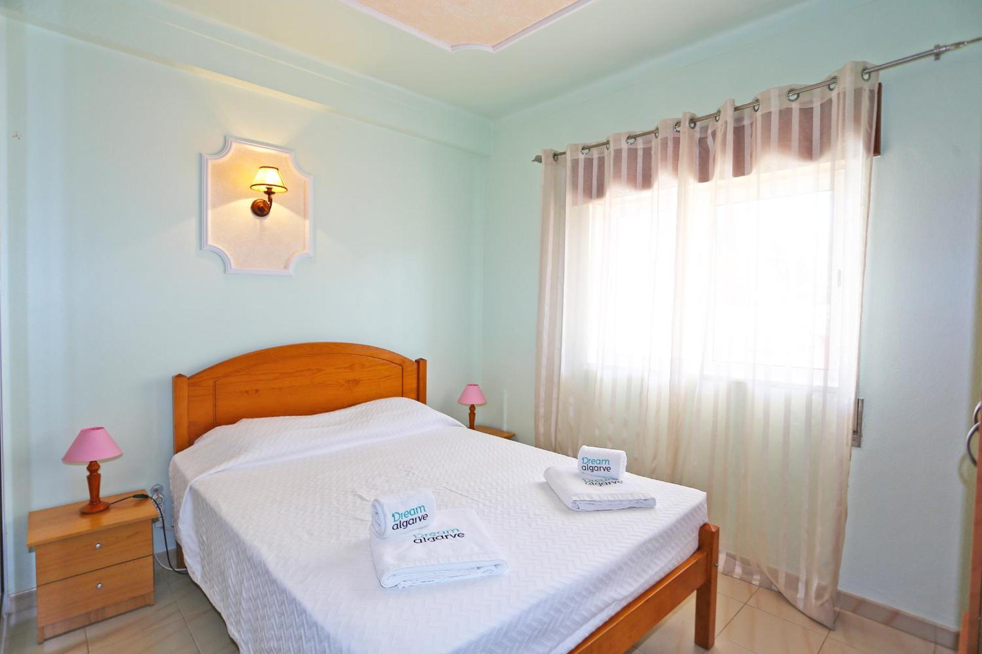 A10 - Silence Ground-Floor And Pool Apartment Lagos Ngoại thất bức ảnh